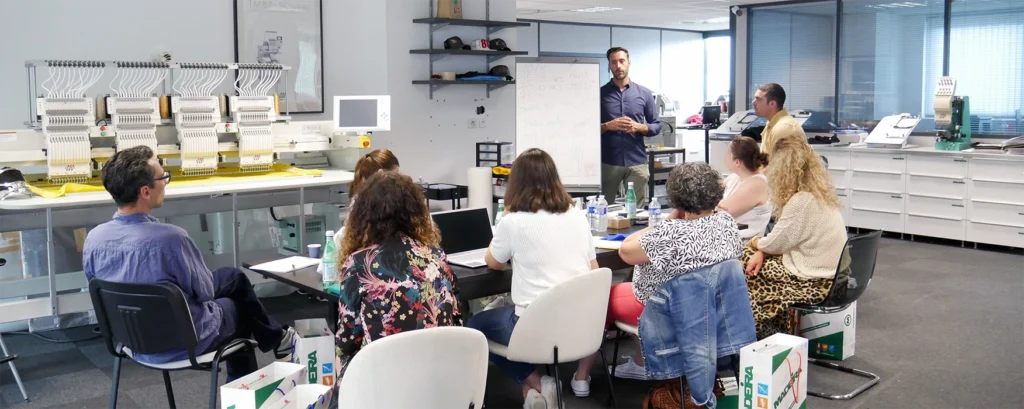 Formation au métier de bordeur ou au différents niveaux de programmation pour logiciels de borderie